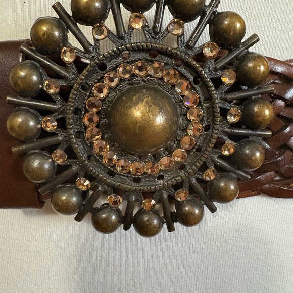 Black & Brown brown leather statement belt. Length is 43 inches. Large buckle. - Picture 2 of 14